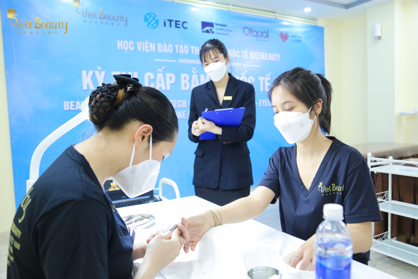 Khóa học Nail Art Certificate iTEC | VietBeauty Academy