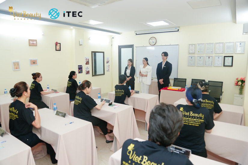 VietBeauty Academy - nơi đào tạo và cung cấp bằng iTEC chất lượng và uy tín nhất  VietBeauty Academy - nơi đào tạo và cung cấp bằng iTEC chất lượng và uy tín nhất