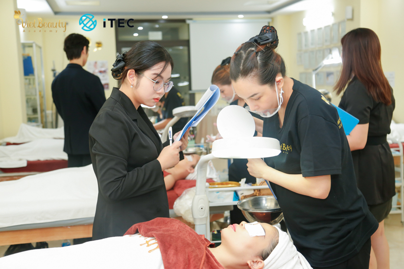 VietBeauty Academy - nơi đào tạo và cung cấp bằng iTEC chất lượng và uy tín nhất  VietBeauty Academy - nơi đào tạo và cung cấp bằng iTEC chất lượng và uy tín nhất