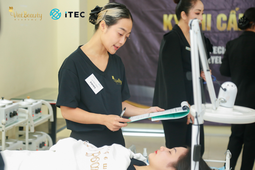 VietBeauty Academy - nơi đào tạo và cung cấp bằng iTEC chất lượng và uy tín nhất  VietBeauty Academy - nơi đào tạo và cung cấp bằng iTEC chất lượng và uy tín nhất